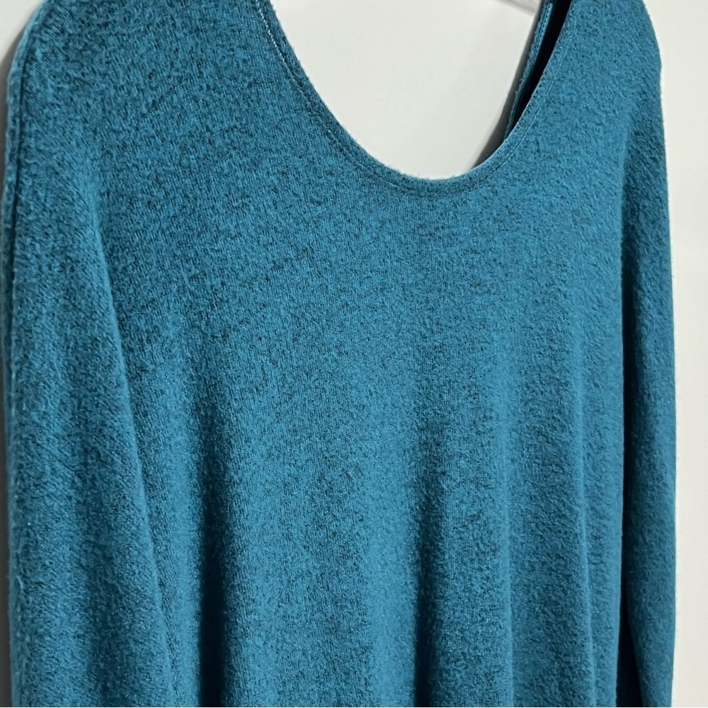 White House Black Market Teal Scoop Neck Sweater - Picture 3 of 13